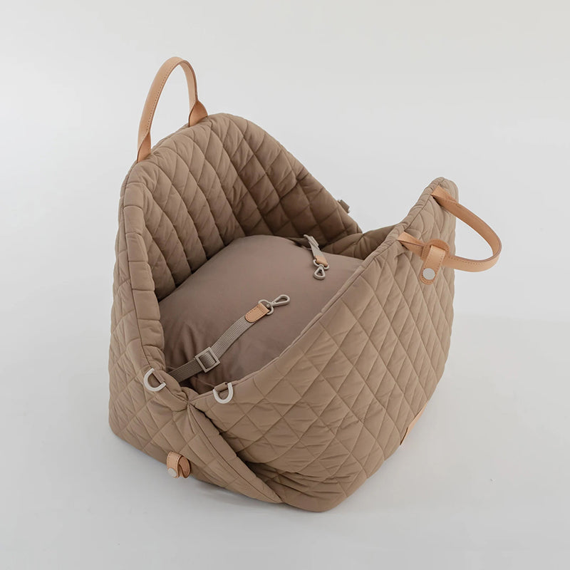 Transportable handbag - Elegant and practical for traveling with your companion