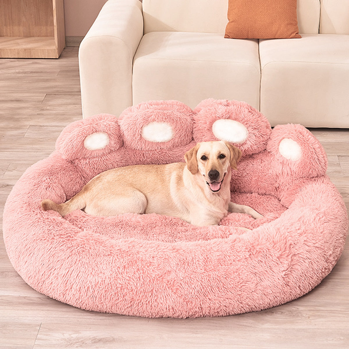 Basket - A fun resting place in the shape of a bear paw