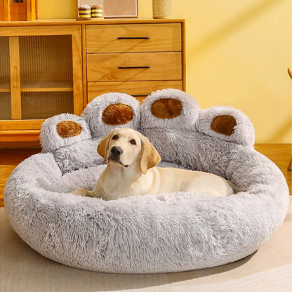 Basket - A fun resting place in the shape of a bear paw