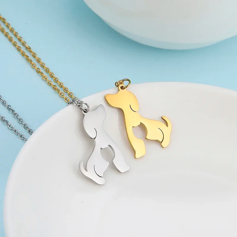 Collier Two Worlds Official - Pendentif Chien